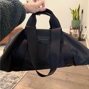 Transcience All-Black Weekender Duffel Bag